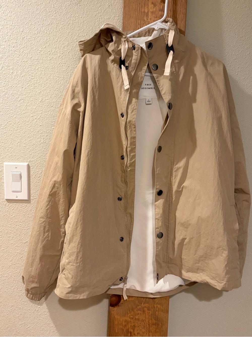 Men's Lightweight Hooded Shirt Jacket in Beige